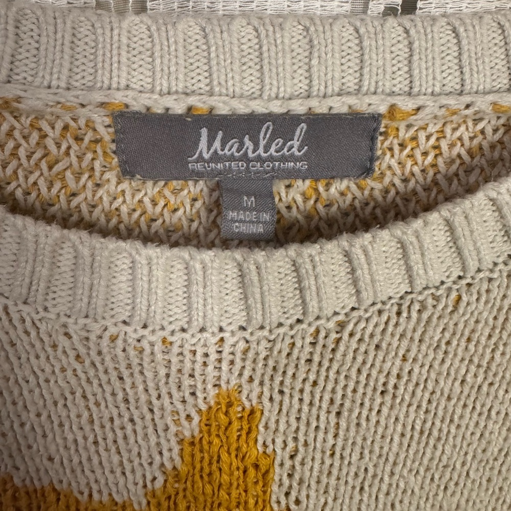 Star Sweater - Picture 10 of 11